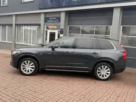 Volvo XC90 (2016) thumbnail 10
