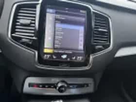 Volvo XC90 (2016) thumbnail 95