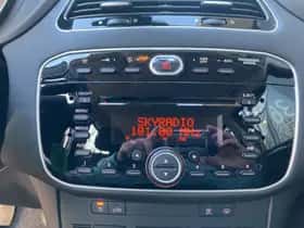 Fiat Punto thumbnail 11