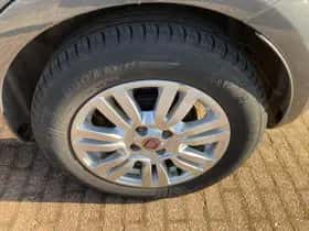 Fiat Punto thumbnail 16