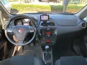 Fiat Punto thumbnail 6