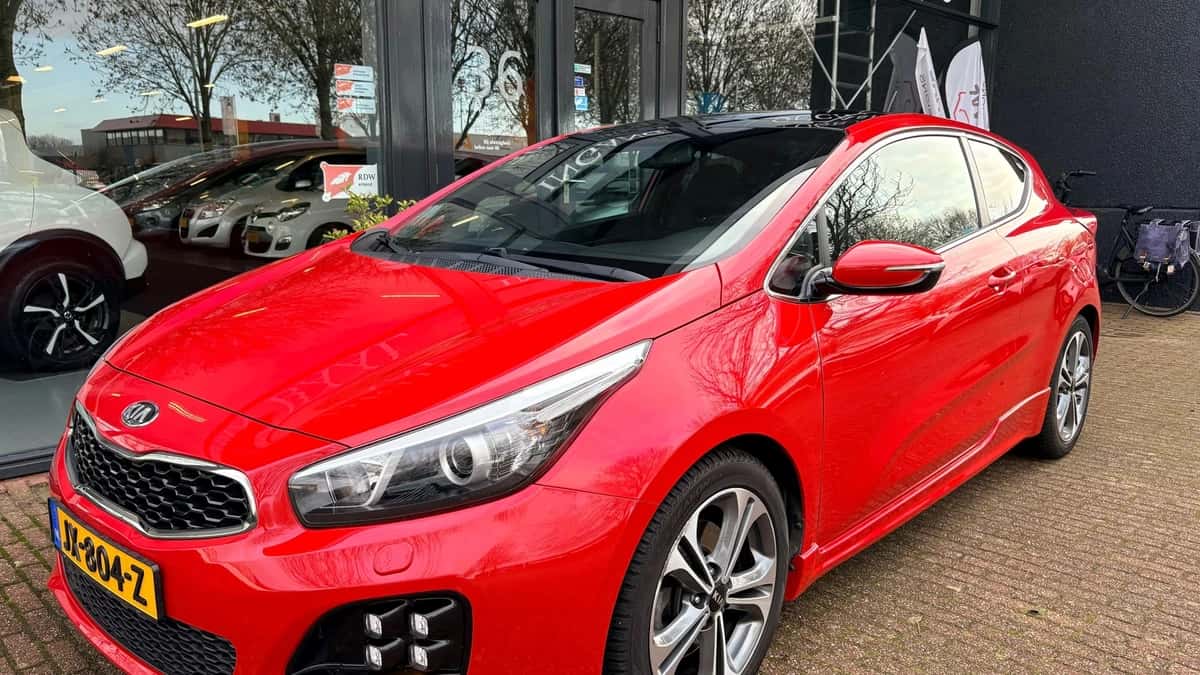 Kia Pro_cee'd — foto 1
