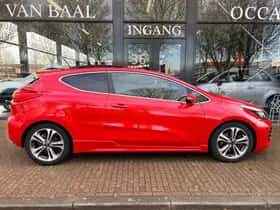 Kia Pro_cee'd thumbnail 5
