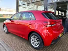 Kia Rio thumbnail 2