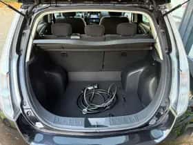 Nissan Leaf thumbnail 10