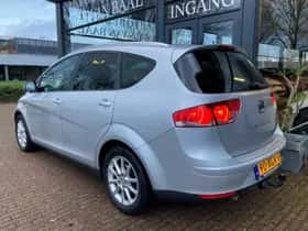 SEAT Altea XL (2012) thumbnail 2
