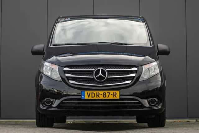 Mercedes-Benz Vito (2020) thumbnail 2