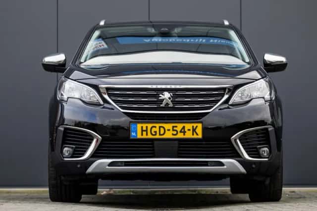 Peugeot 5008 (2019) thumbnail 2