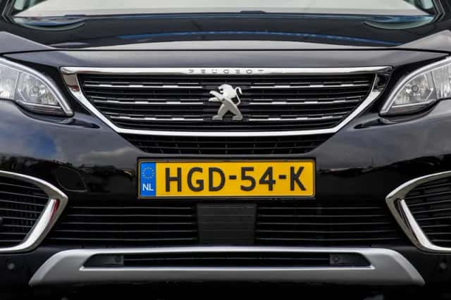Peugeot 5008 (2019) thumbnail 3