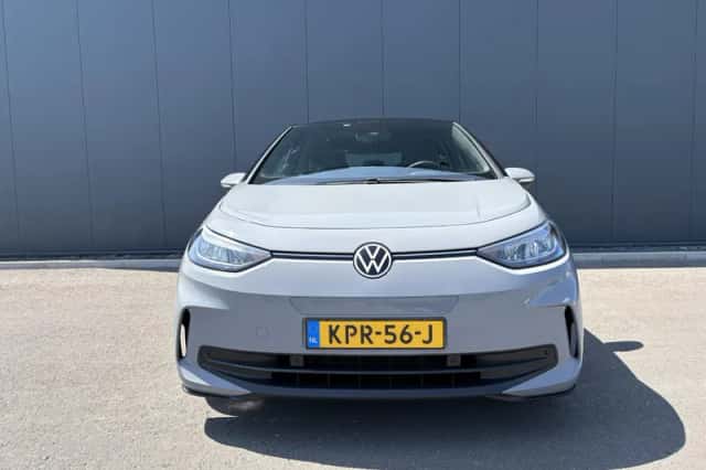 Volkswagen ID.3 (2024) thumbnail 2