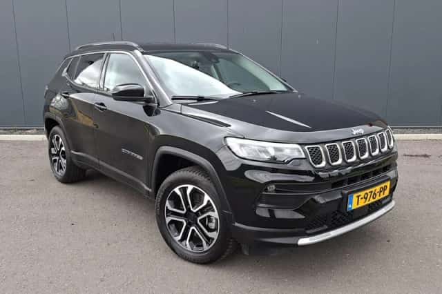 Jeep Compass (2023) thumbnail 2