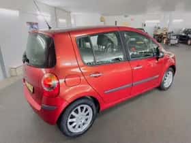Renault Modus (2005) thumbnail 5