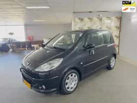 Peugeot 1007 (2005)