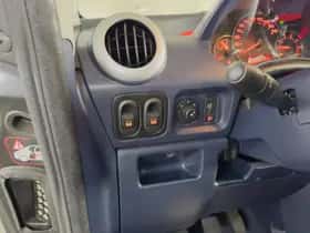 Peugeot 1007 (2005) thumbnail 12