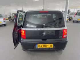 Peugeot 1007 (2005) thumbnail 6