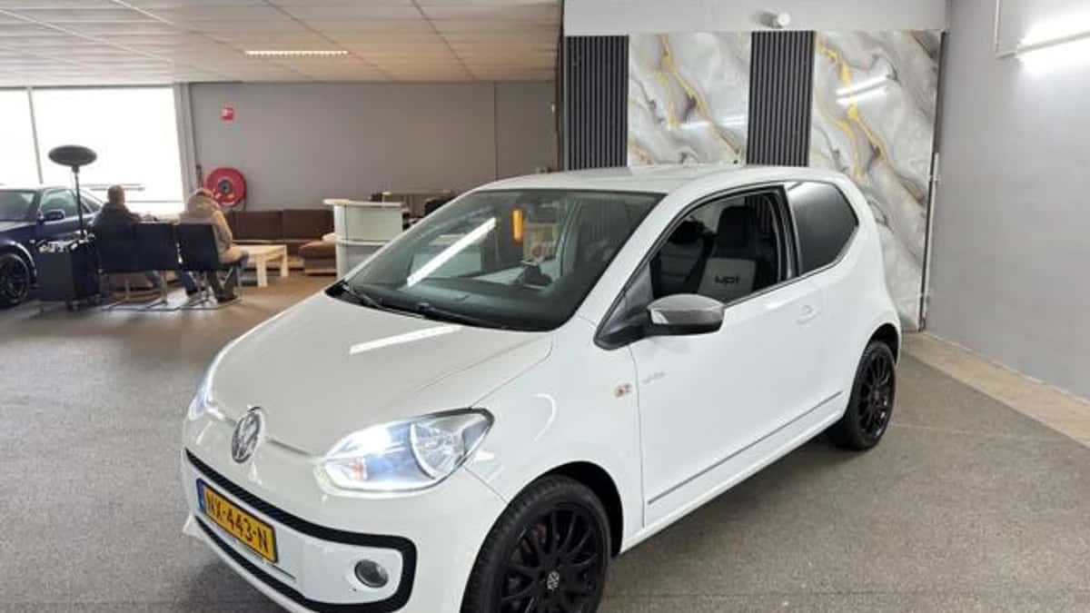 Volkswagen Up! (2012) — foto 1