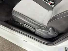 Volkswagen Up! (2012) thumbnail 22