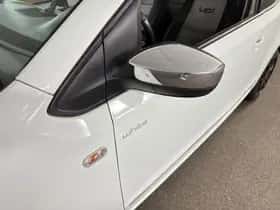 Volkswagen Up! (2012) thumbnail 10