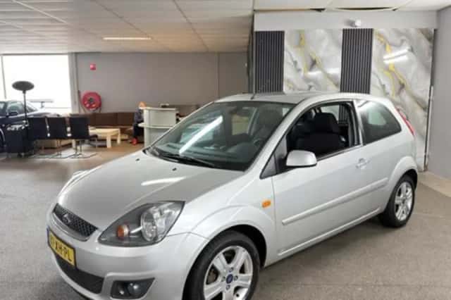 Ford Fiesta (2007) thumbnail 1