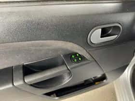 Ford Fiesta (2007) thumbnail 11