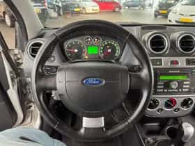 Ford Fiesta (2007) thumbnail 14