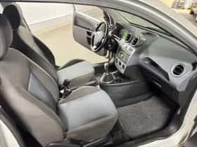 Ford Fiesta (2007) thumbnail 19