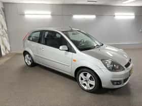 Ford Fiesta (2007) thumbnail 3