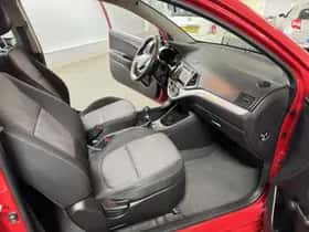 Kia Picanto (2013) thumbnail 18