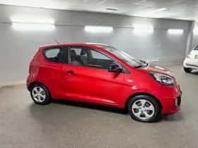 Kia Picanto (2013) thumbnail 3