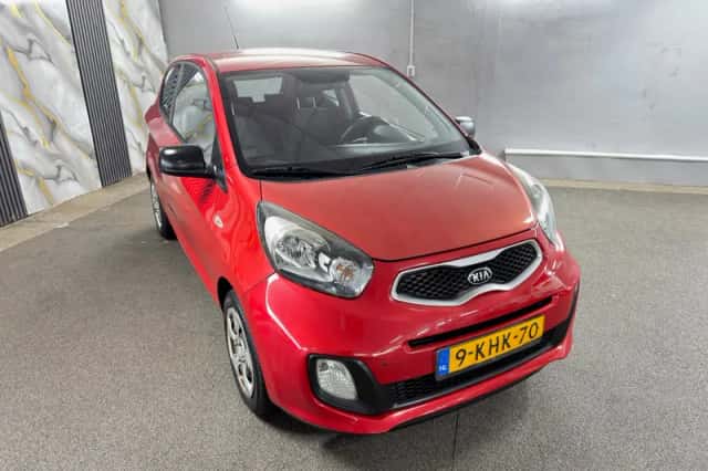 Kia Picanto (2013) thumbnail 4