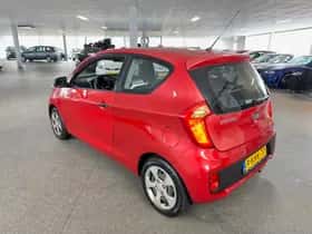 Kia Picanto (2013) thumbnail 7