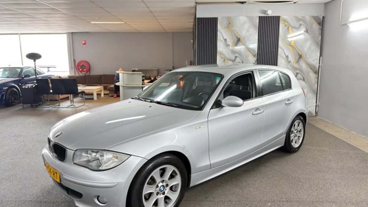 BMW 1-Serie (2006) — foto 1