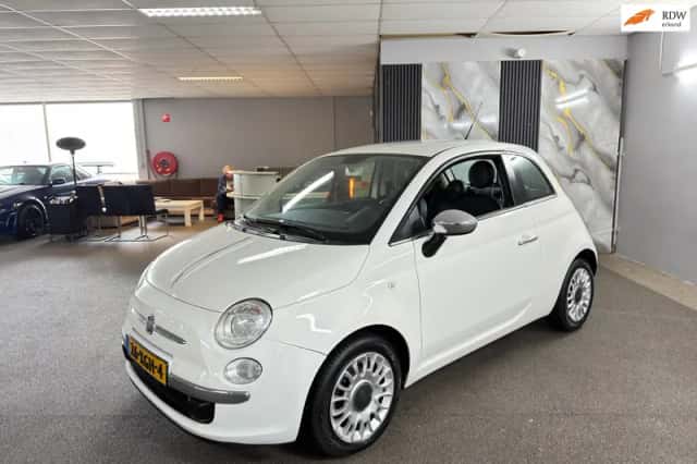 Fiat 500 (2012) thumbnail 2