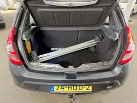 Dacia Sandero (2008) thumbnail 8
