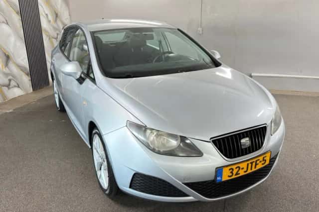 SEAT Ibiza (2009) thumbnail 4