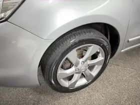 Nissan Note (2012) thumbnail 9