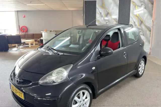 Toyota Aygo (2008) thumbnail 1