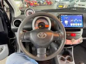 Toyota Aygo (2008) thumbnail 14