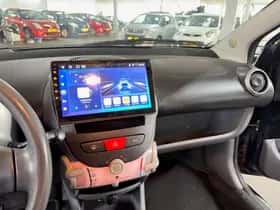 Toyota Aygo (2008) thumbnail 16