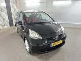 Toyota Aygo (2008) thumbnail 4