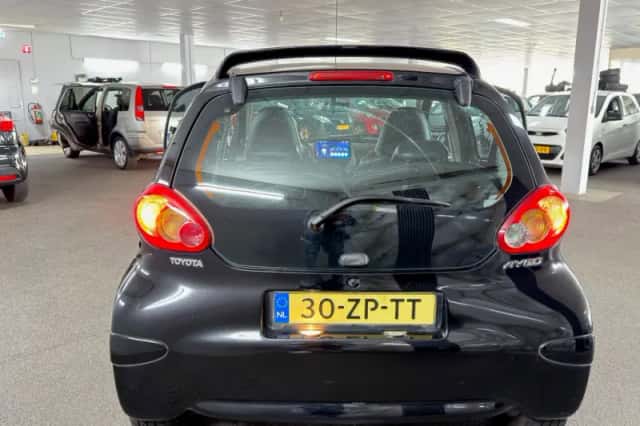 Toyota Aygo (2008) thumbnail 6