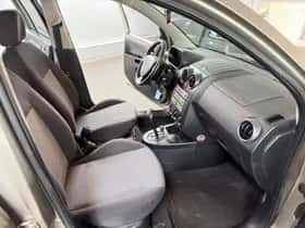 Ford Fusion (2004) thumbnail 20
