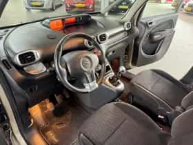 Citroën C3 Picasso (2009) thumbnail 17