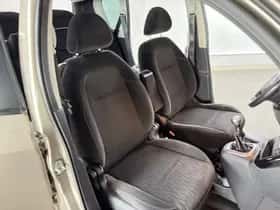 Citroën C3 Picasso (2009) thumbnail 25
