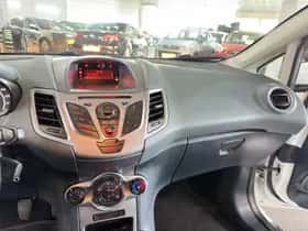 Ford Fiesta (2011) thumbnail 19