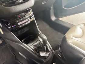 Peugeot 208 (2012) thumbnail 17