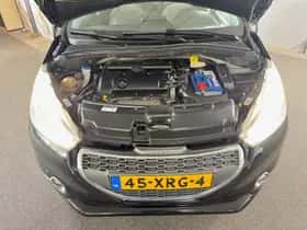 Peugeot 208 (2012) thumbnail 10