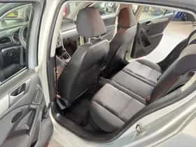 Volkswagen Golf (2009) thumbnail 19
