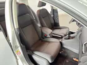 Volkswagen Golf (2009) thumbnail 22