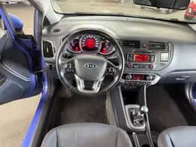 Kia Rio (2011) thumbnail 15